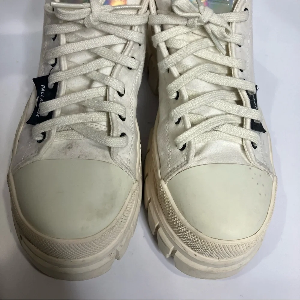 Palladium white revolt low textile sneakers lug sole women’s size 8‎ chunky Y2K